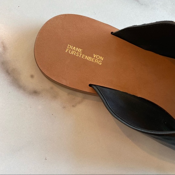 DIANE VON FURSTENBERG Baile Leopard Print Suede Cross Slide On Sandals - Picture 4 of 6